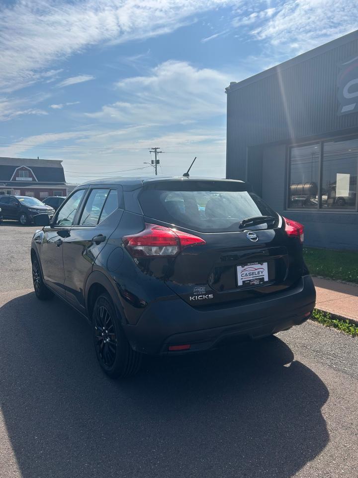 2019 Nissan Kicks S - Photo #6
