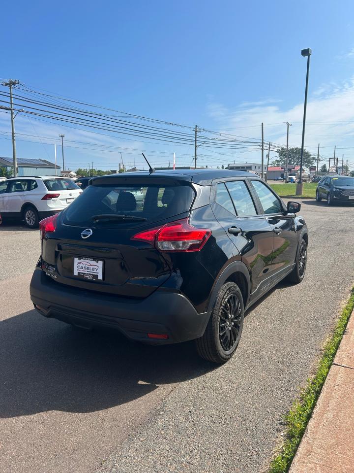 2019 Nissan Kicks S - Photo #4