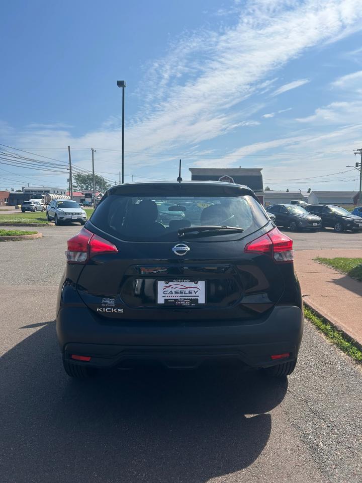 2019 Nissan Kicks S - Photo #5
