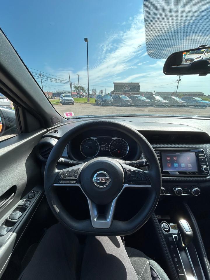 2019 Nissan Kicks S - Photo #9