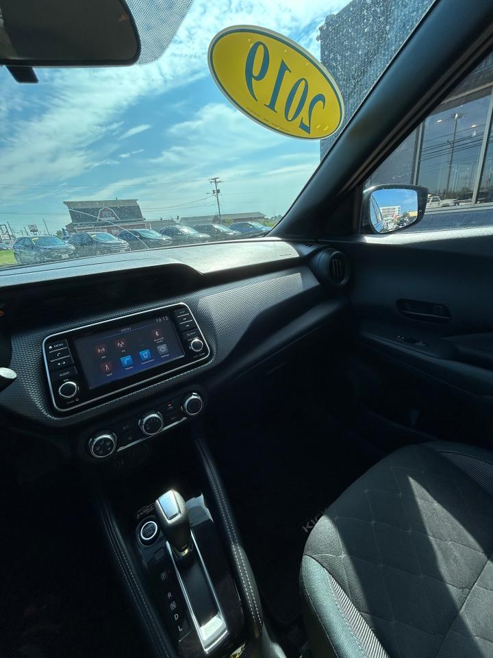 2019 Nissan Kicks S - Photo #10