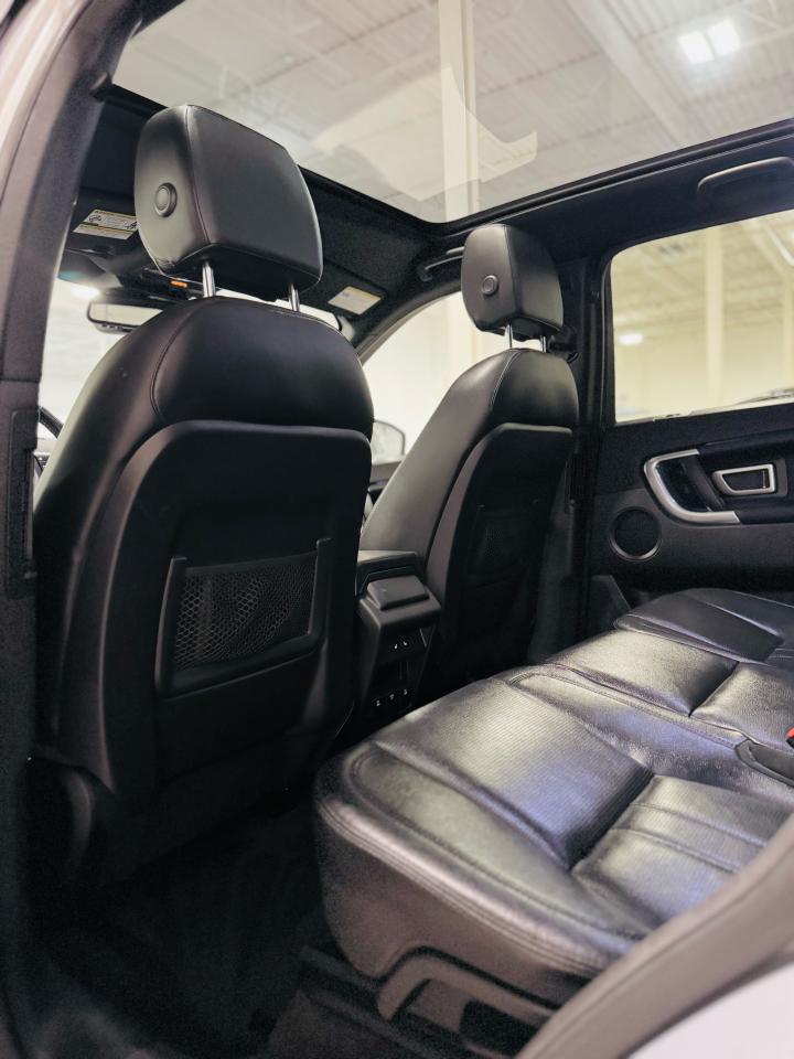 2016 Land Rover Discovery Sport HSE - Photo #19