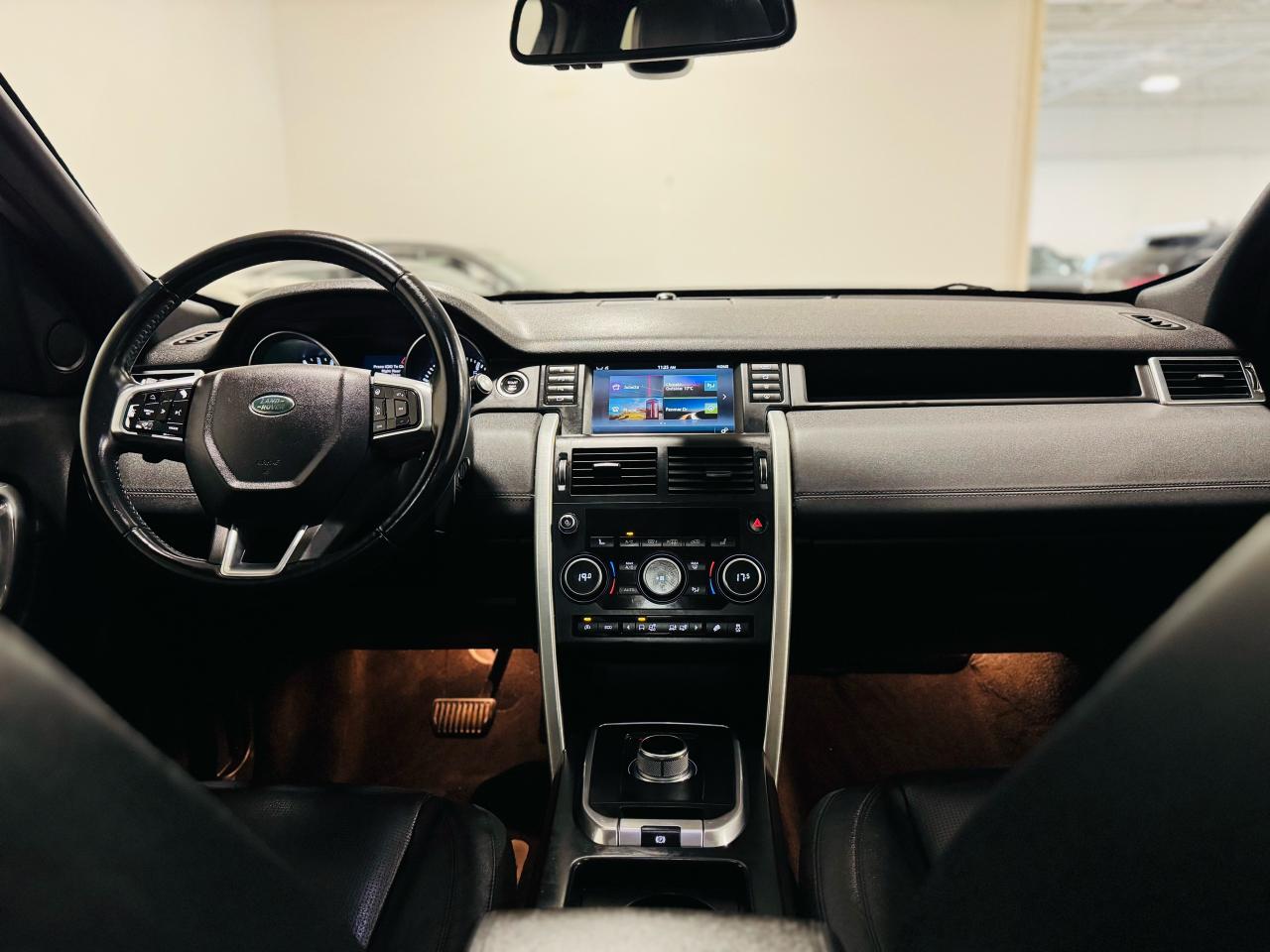 2016 Land Rover Discovery Sport HSE - Photo #21