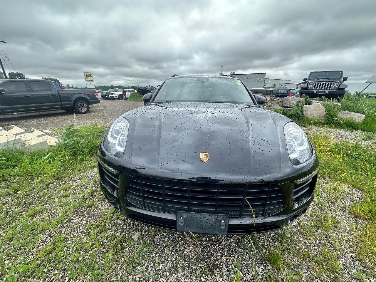 2017 Porsche Macan S - Photo #2