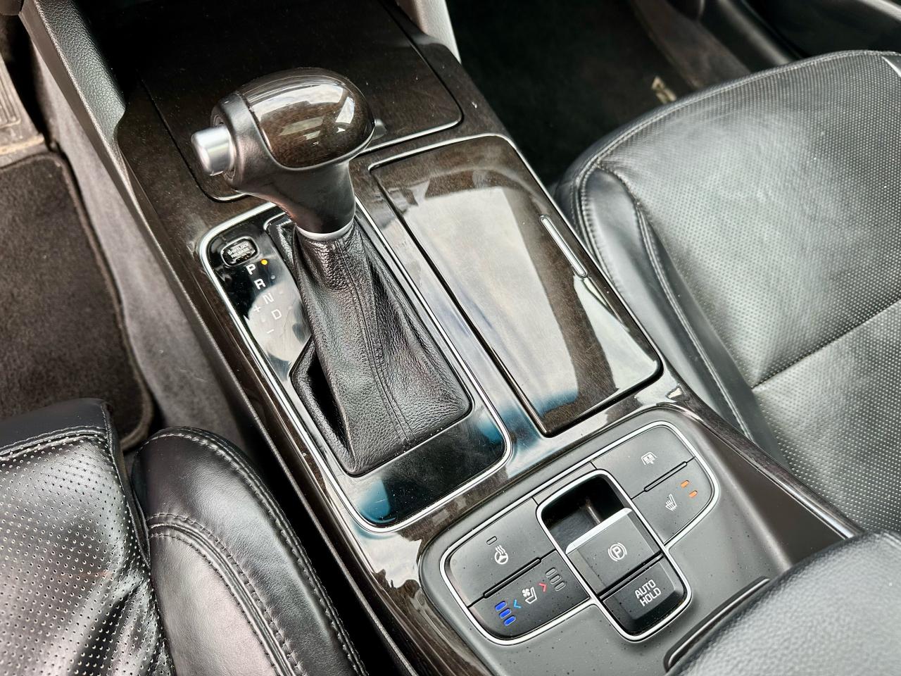 2014 Kia CADENZA Premium - Photo #17