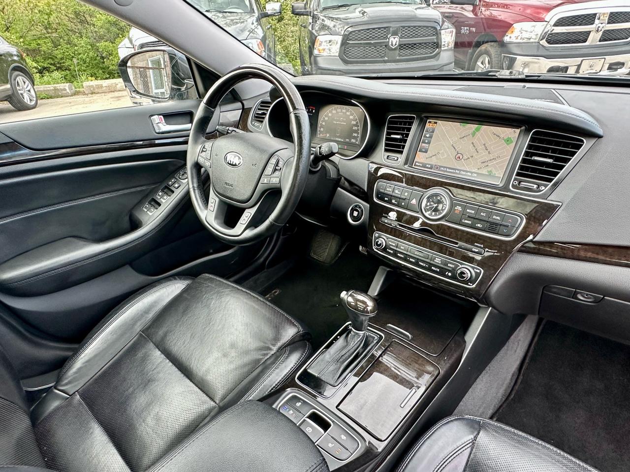 2014 Kia CADENZA Premium - Photo #10