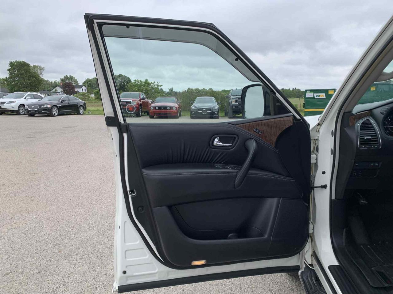 2017 Nissan Armada Platinum Edition - Photo #21
