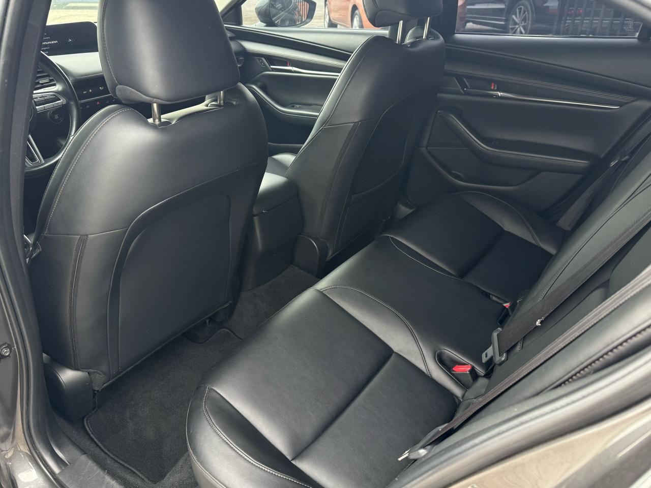 2019 Mazda MAZDA3 GS | Backup Camera | Heated Seats | Sunroof - Photo #10