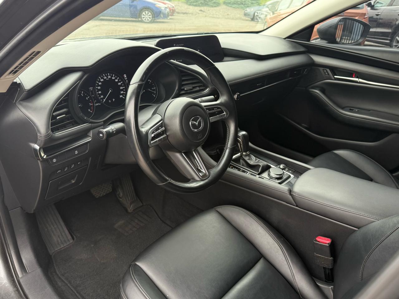 2019 Mazda MAZDA3 GS | Backup Camera | Heated Seats | Sunroof - Photo #9