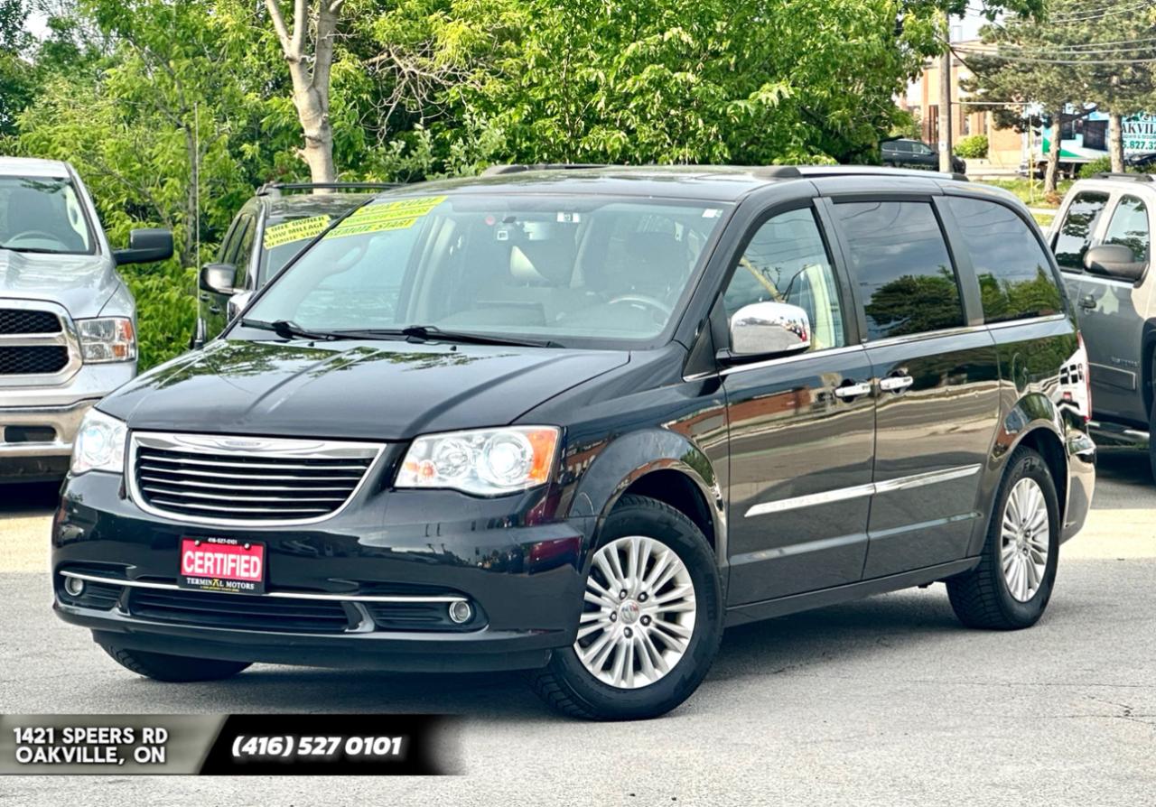 Used 2014 Chrysler Town & Country Limited for sale in Oakville, ON
