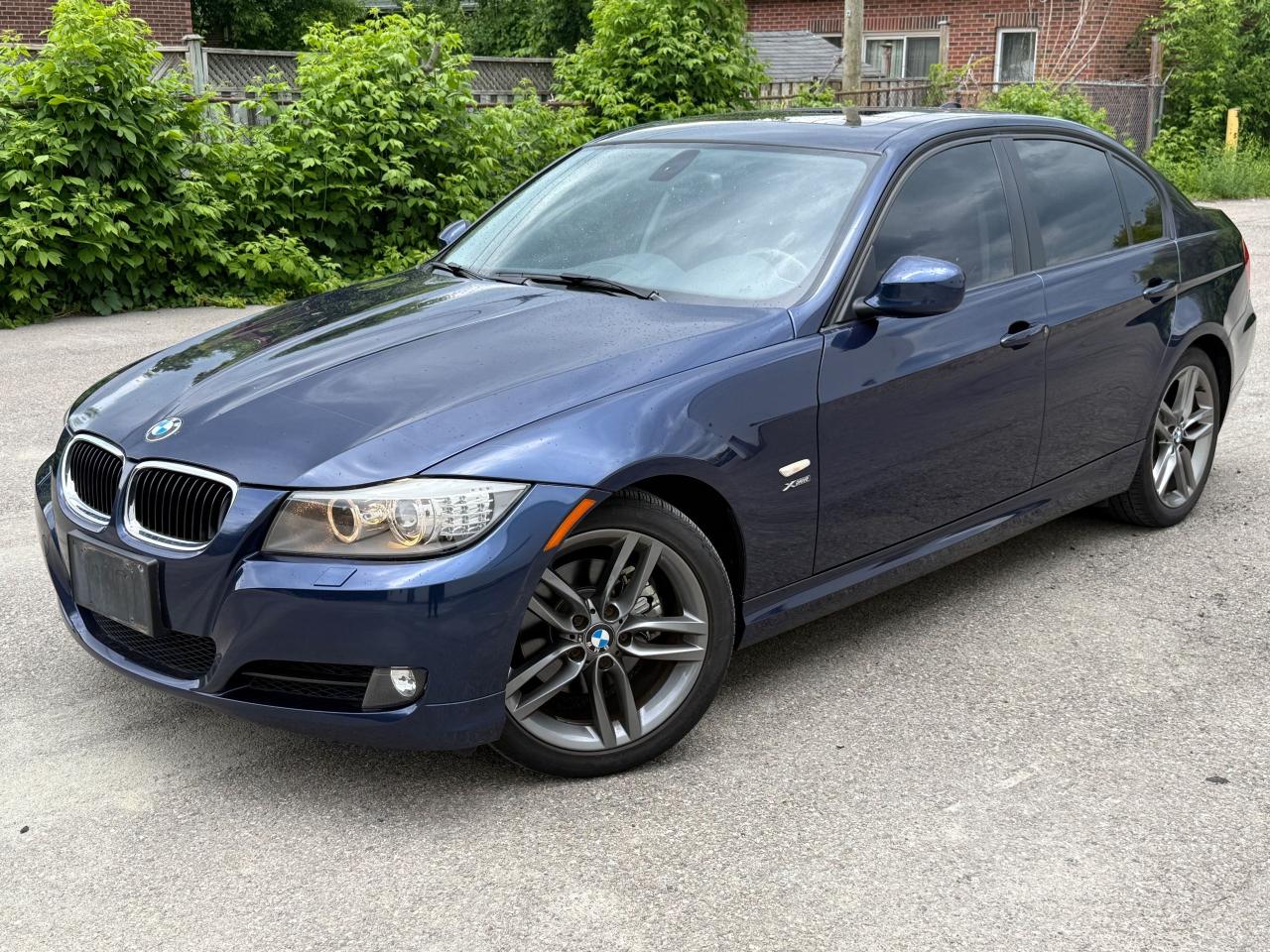Used 2011 BMW 3 Series 328i xDrive Executive Edition for sale in North York, ON