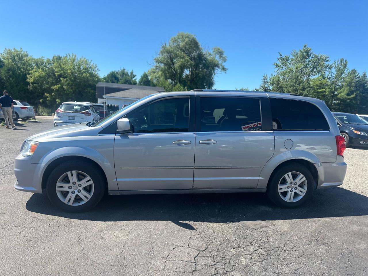 2017 Dodge Grand Caravan Crew Plus Photo6