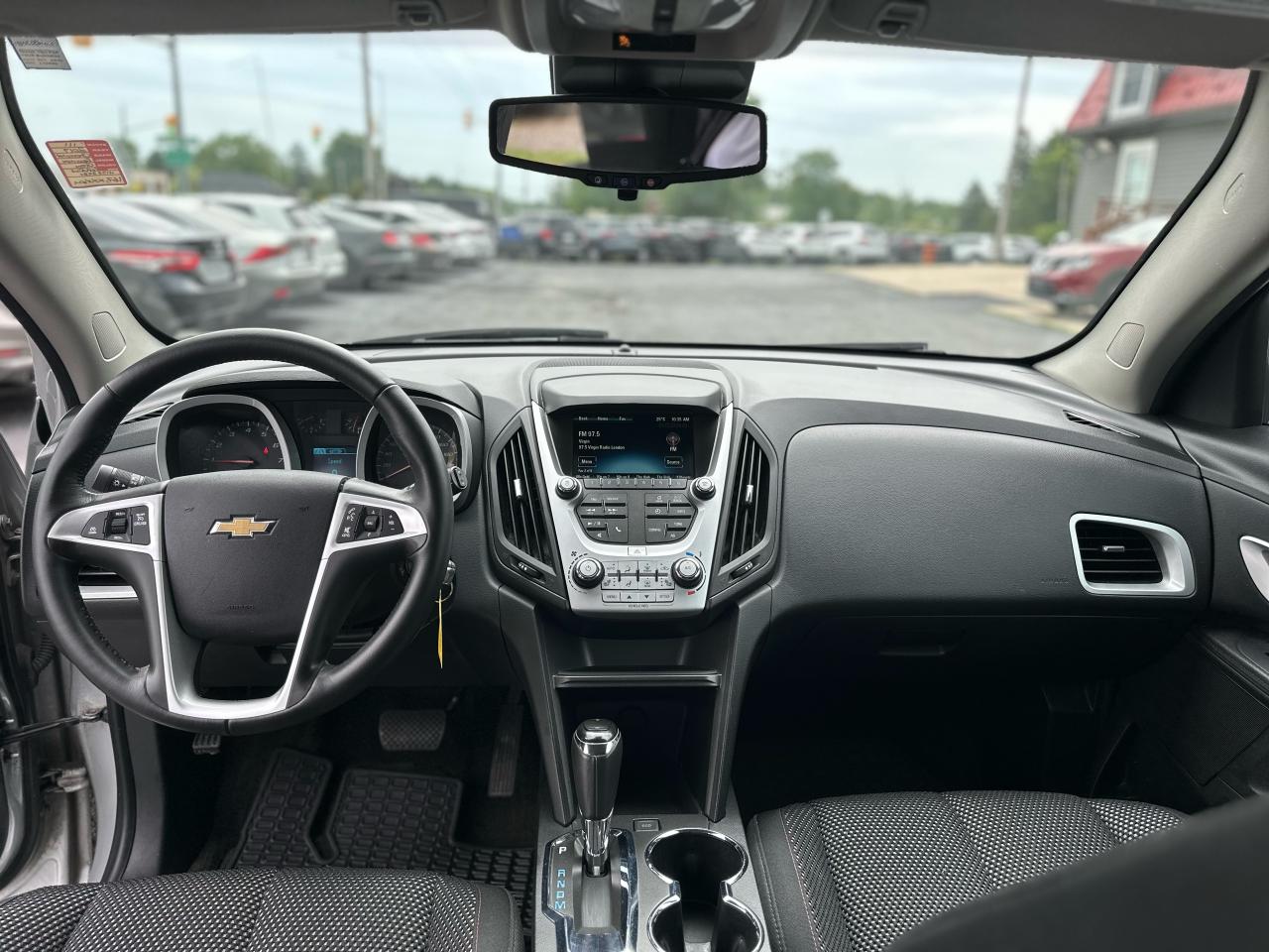 2017 Chevrolet Equinox LT One Owner/No Accidents Photo33