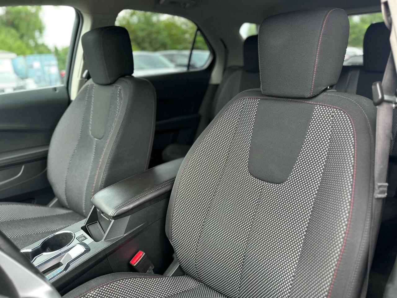 2017 Chevrolet Equinox LT One Owner/No Accidents Photo31