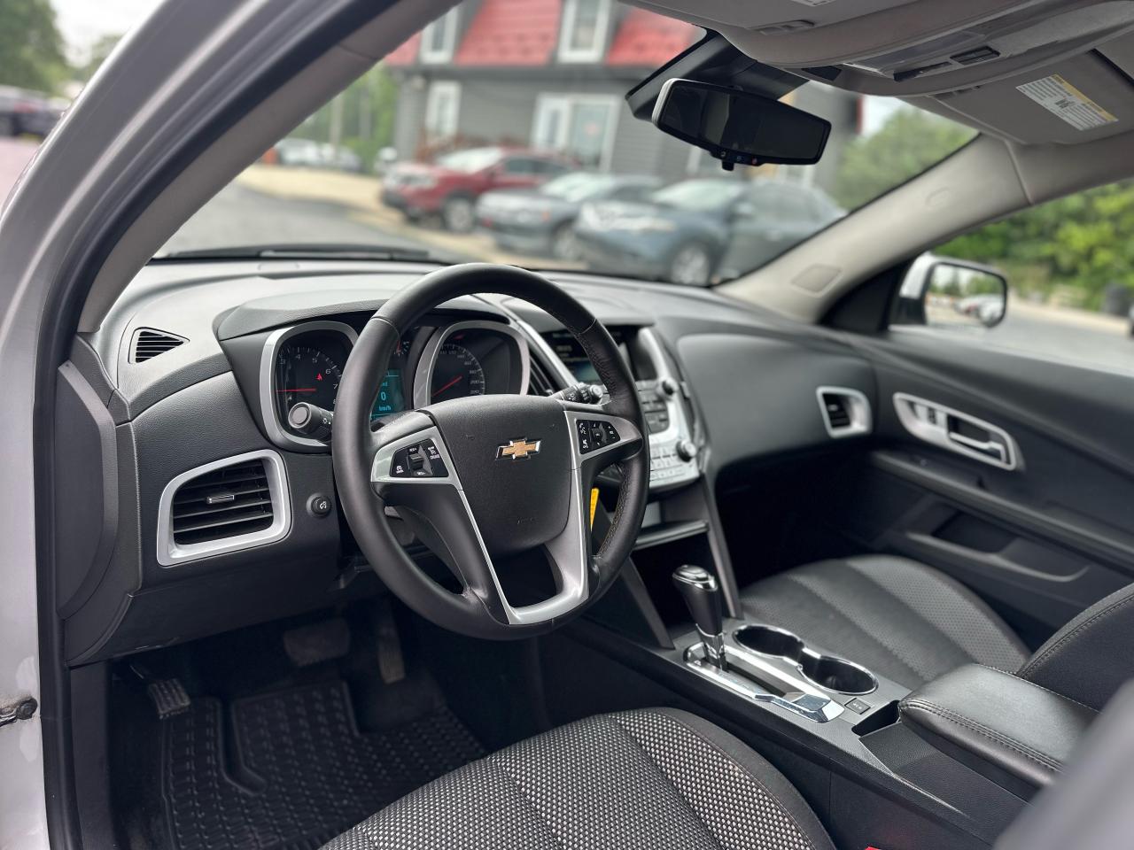 2017 Chevrolet Equinox LT One Owner/No Accidents Photo30