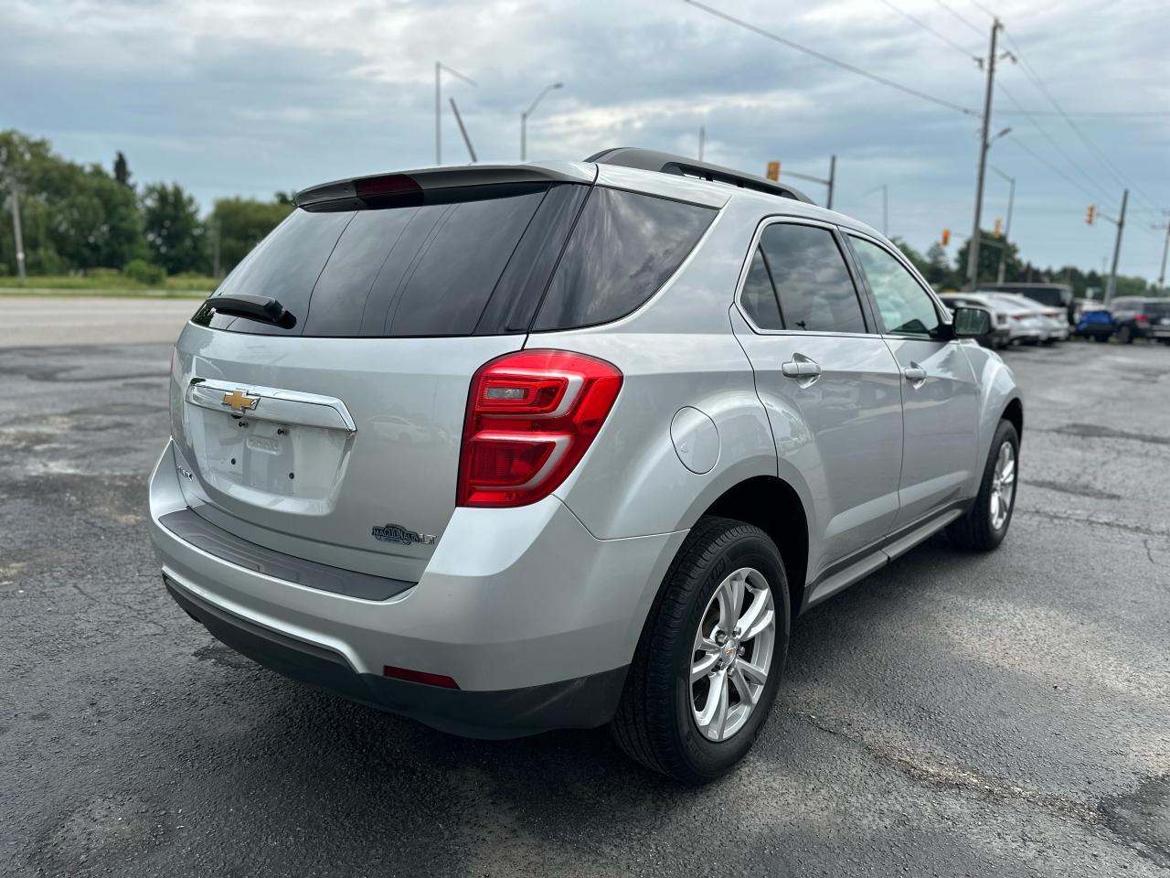 2017 Chevrolet Equinox LT One Owner/No Accidents Photo3