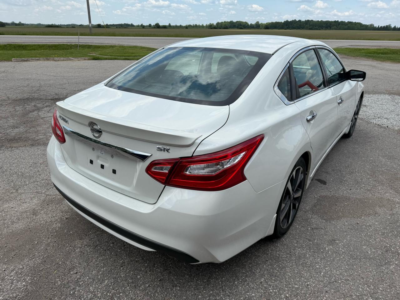2016 Nissan Altima 2.5 S | Backup Camera | Heated Seats | Bluetooth - Photo #5