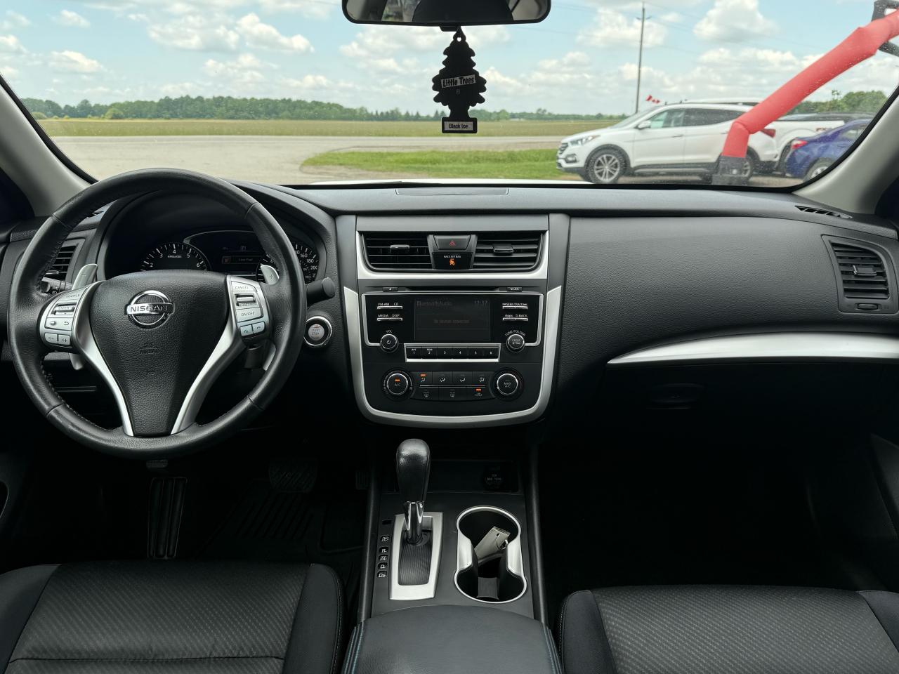 2016 Nissan Altima 2.5 S | Backup Camera | Heated Seats | Bluetooth - Photo #12