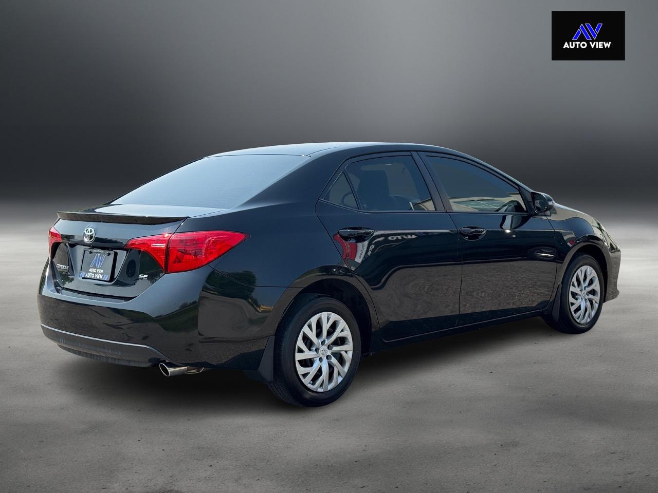 2019 Toyota Corolla SE - Photo #5