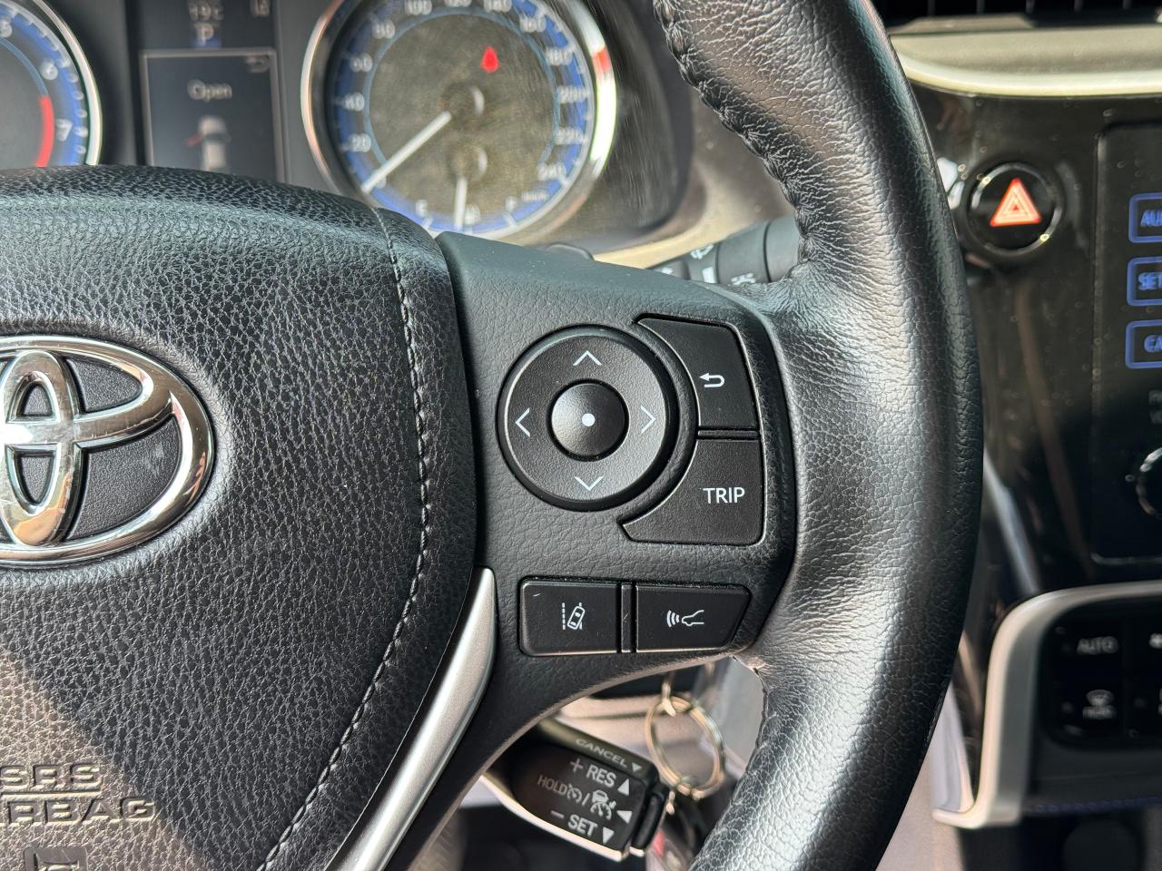 2019 Toyota Corolla SE - Photo #20