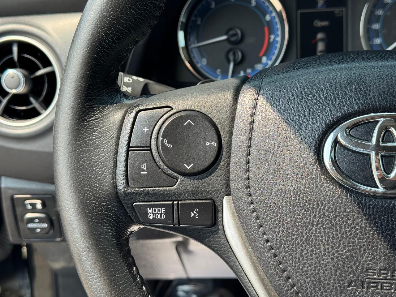 2019 Toyota Corolla SE - Photo #21