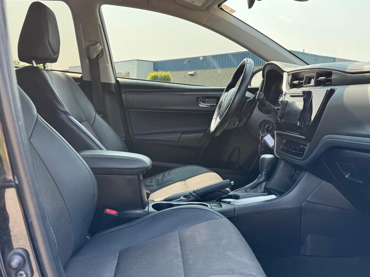 2019 Toyota Corolla SE - Photo #32