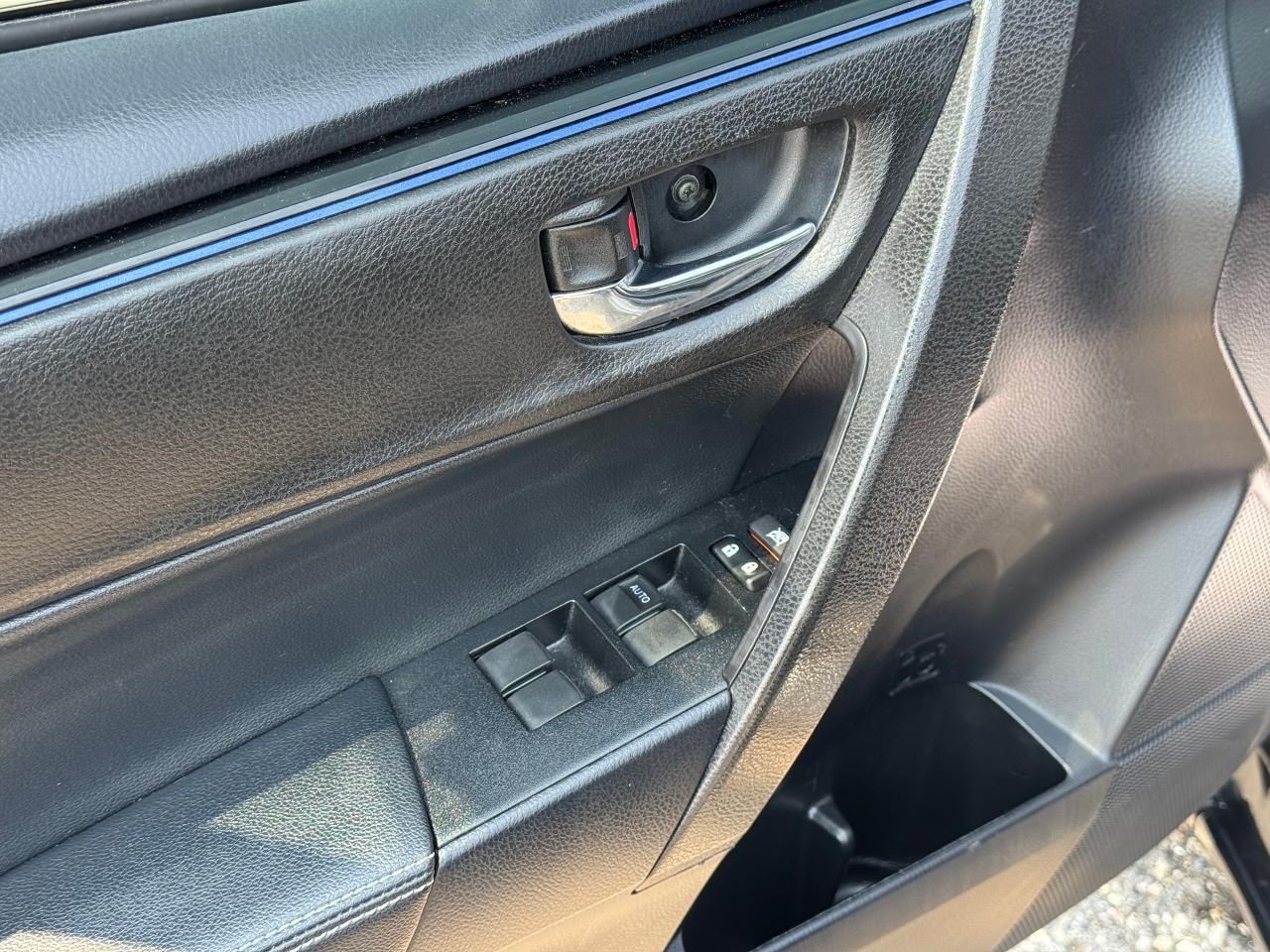 2019 Toyota Corolla SE - Photo #27