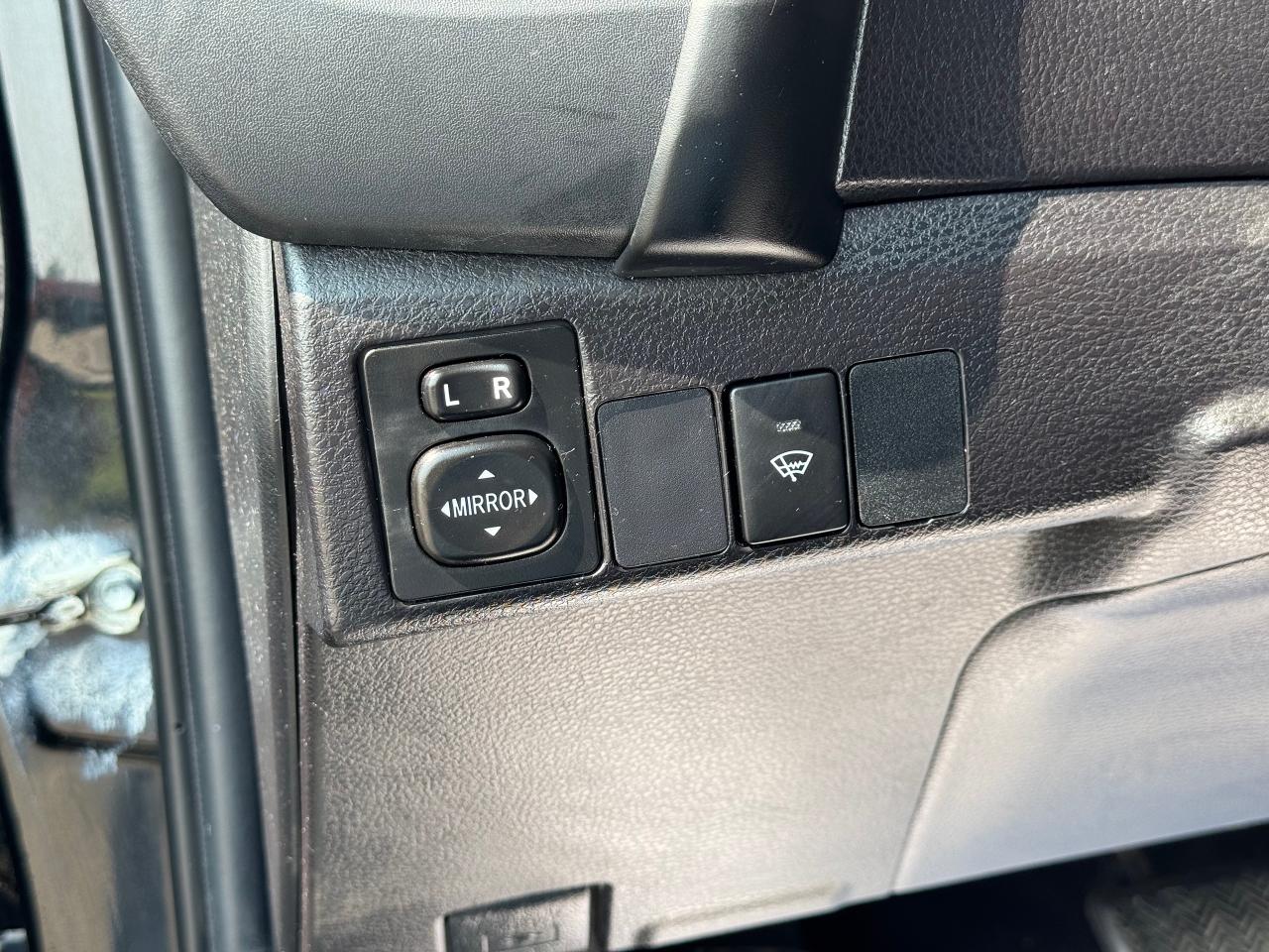 2019 Toyota Corolla SE - Photo #26