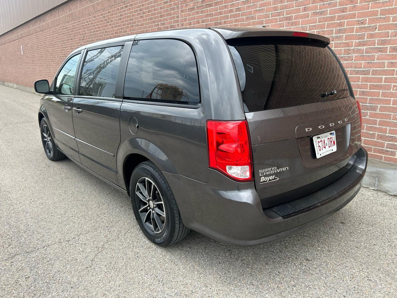 2017 Dodge Grand Caravan SXT - Photo #3