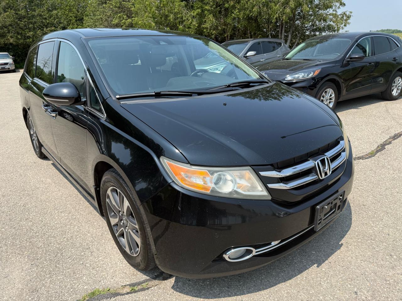 Used 2014 Honda Odyssey Touring for sale in Waterloo, ON