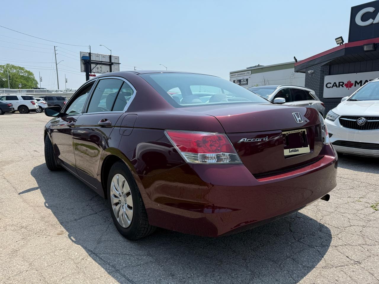 2009 Honda Accord LX / AUTO / AC / YOU SAFETY YOU SAVE - Photo #2