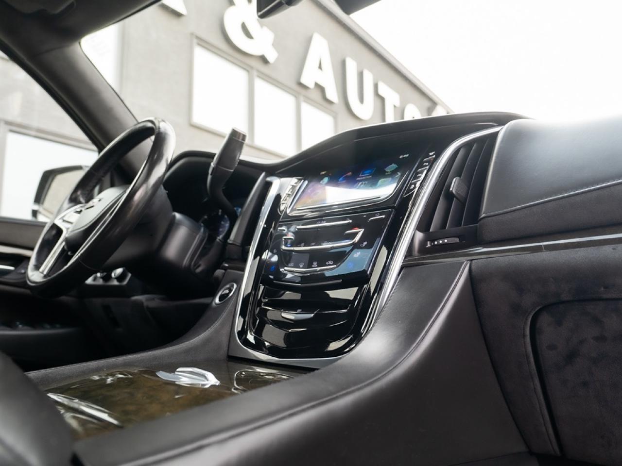 2016 Cadillac Escalade Platinum Photo22