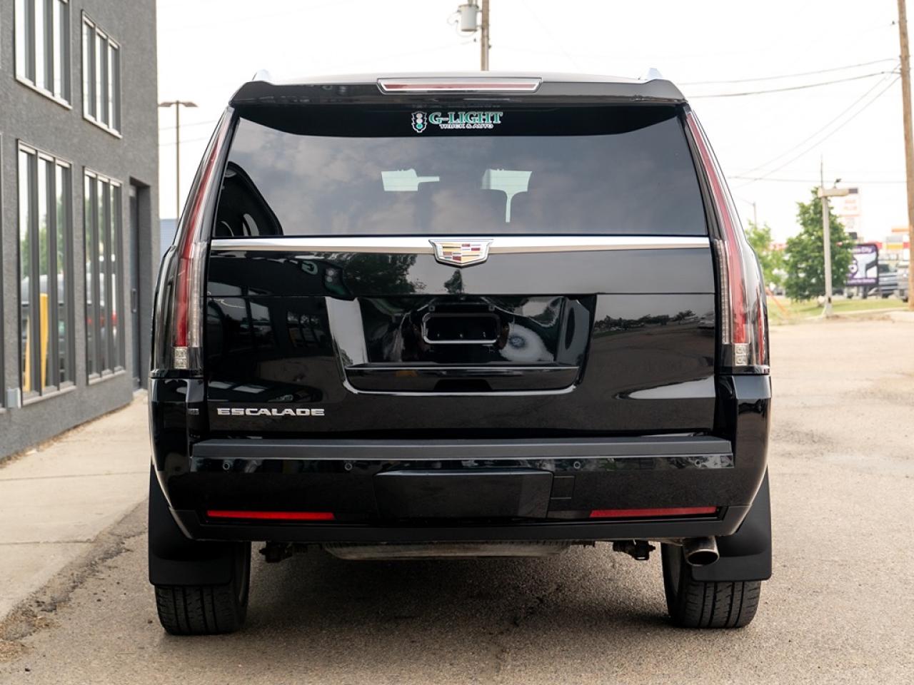 2016 Cadillac Escalade Platinum Photo6