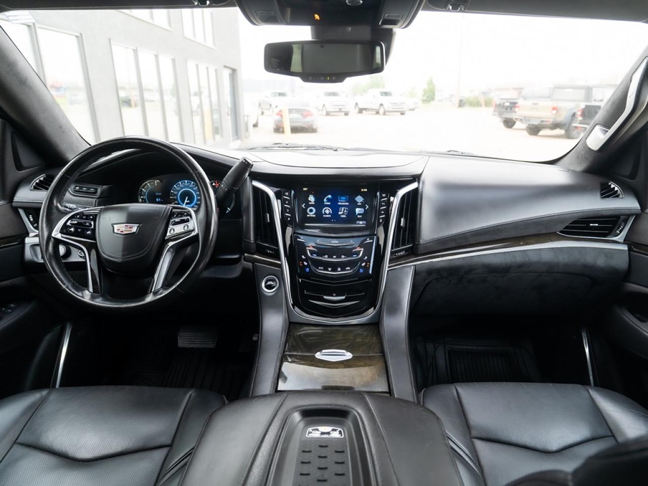 2016 Cadillac Escalade Platinum Photo7