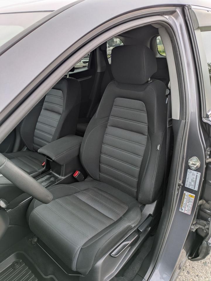 2017 Honda CR-V LX - Photo #9