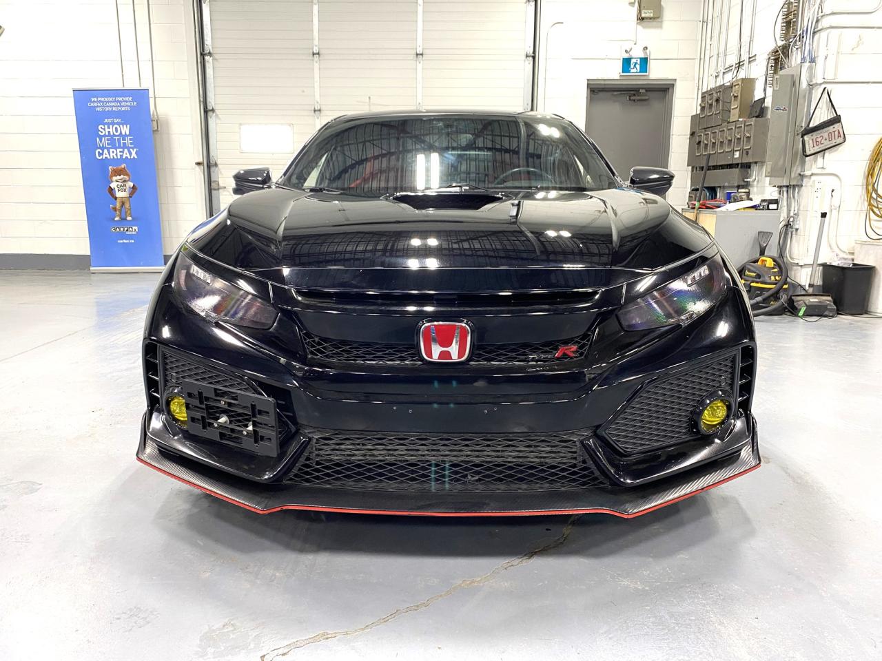 2017 Honda Civic Type R - Photo #7