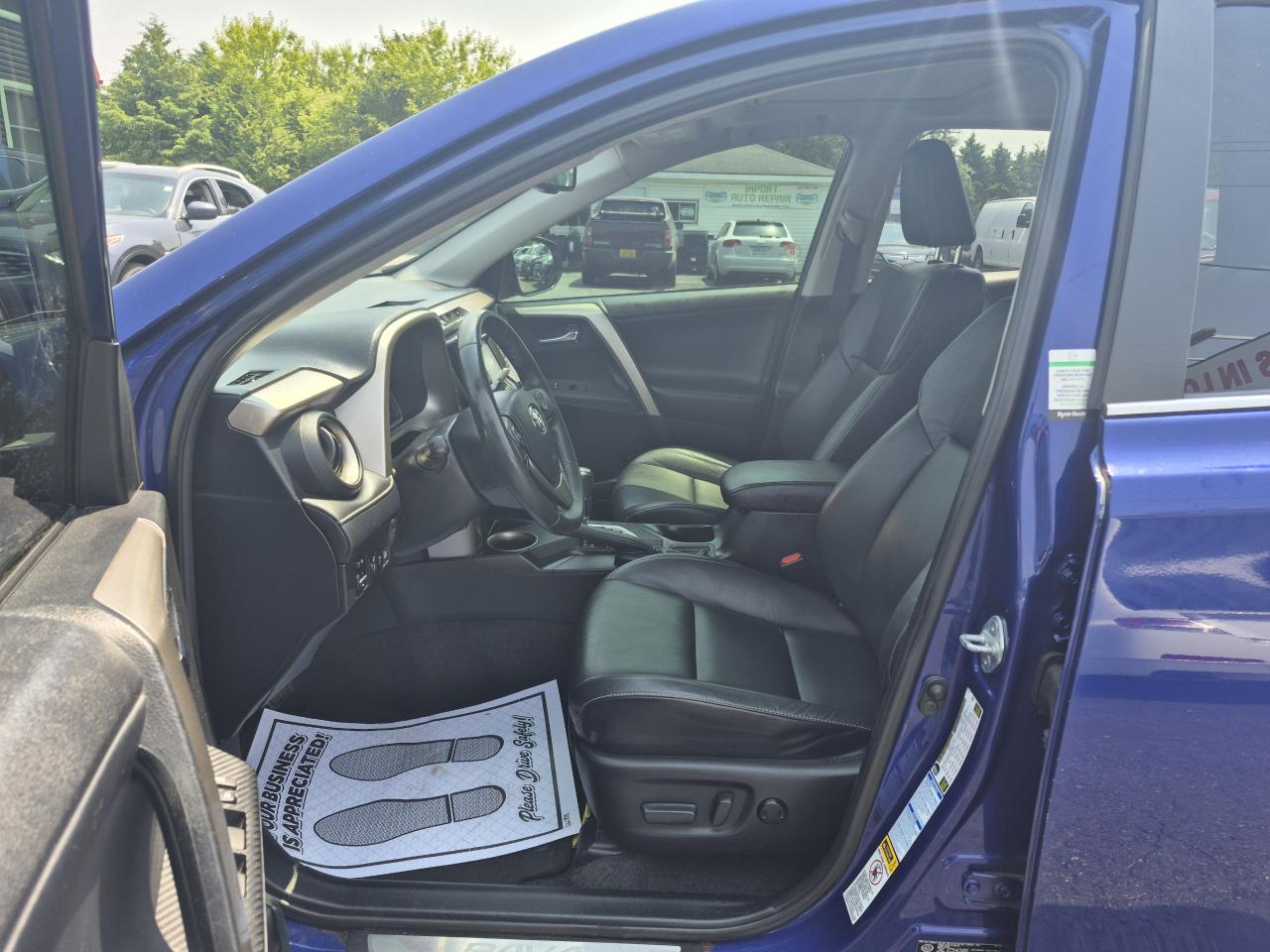 2015 Toyota RAV4 AWD LIMITED Photo34
