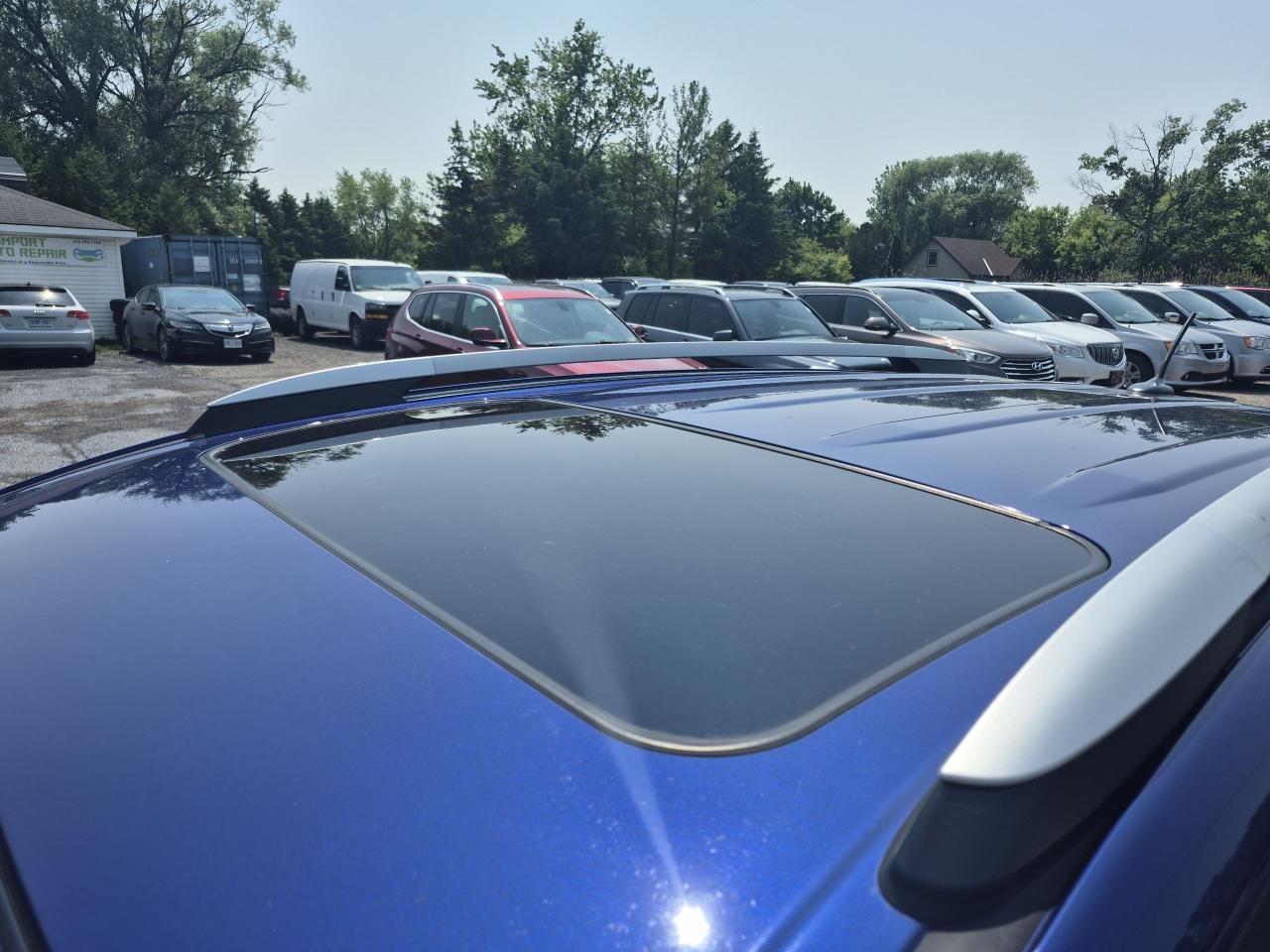 2015 Toyota RAV4 AWD LIMITED Photo9