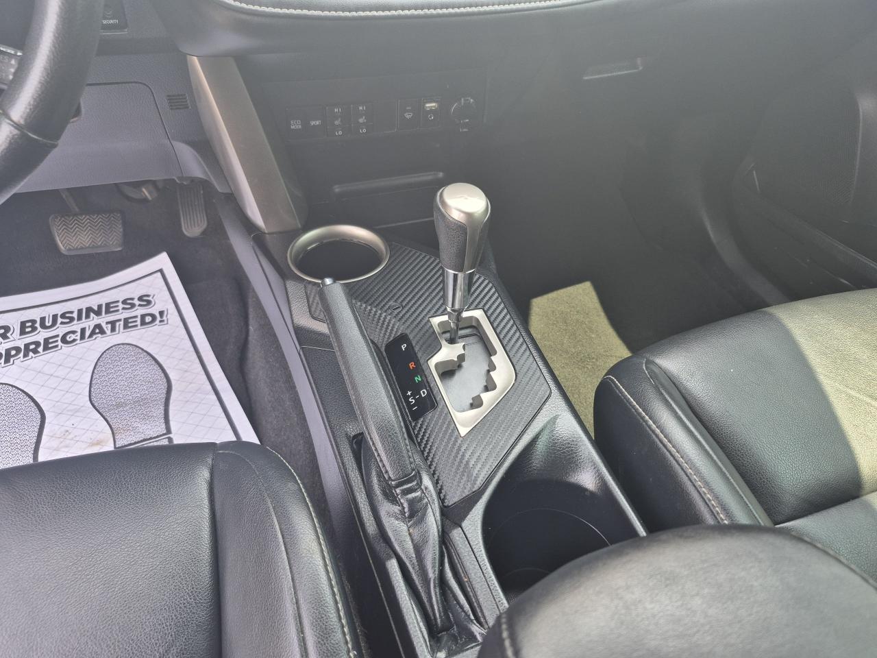 2015 Toyota RAV4 AWD LIMITED Photo40
