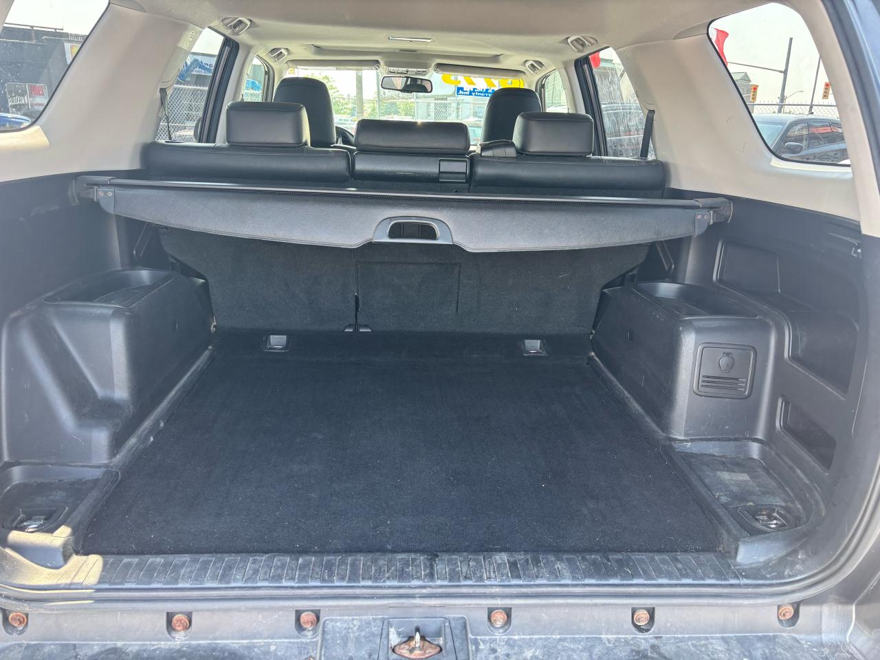 2010 Toyota 4Runner SR5, 4Wheel Drive, Leather, Sunroof,Back-Up-Camera - Photo #8
