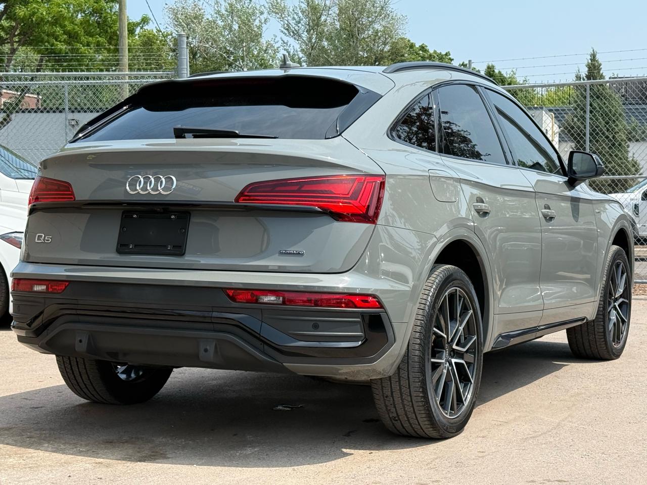 2021 Audi Q5 SportBack Technik S-LINE|NAVI|BACKUP|SUNROOF - Photo #3