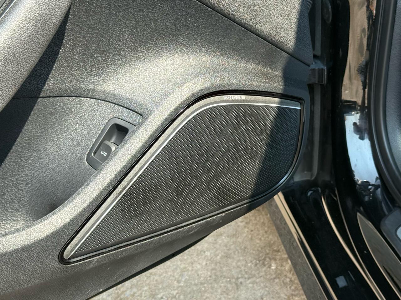 2017 Audi S3 2.0T Technik REDSEATS|NAVI|BACKUP|SUNROOF - Photo #18