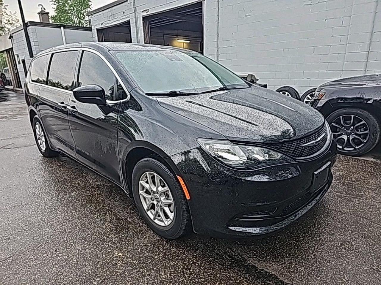 Used 2023 Dodge Grand Caravan SXT INCOMING GRAND CARAVAN for sale in New Hamburg, ON