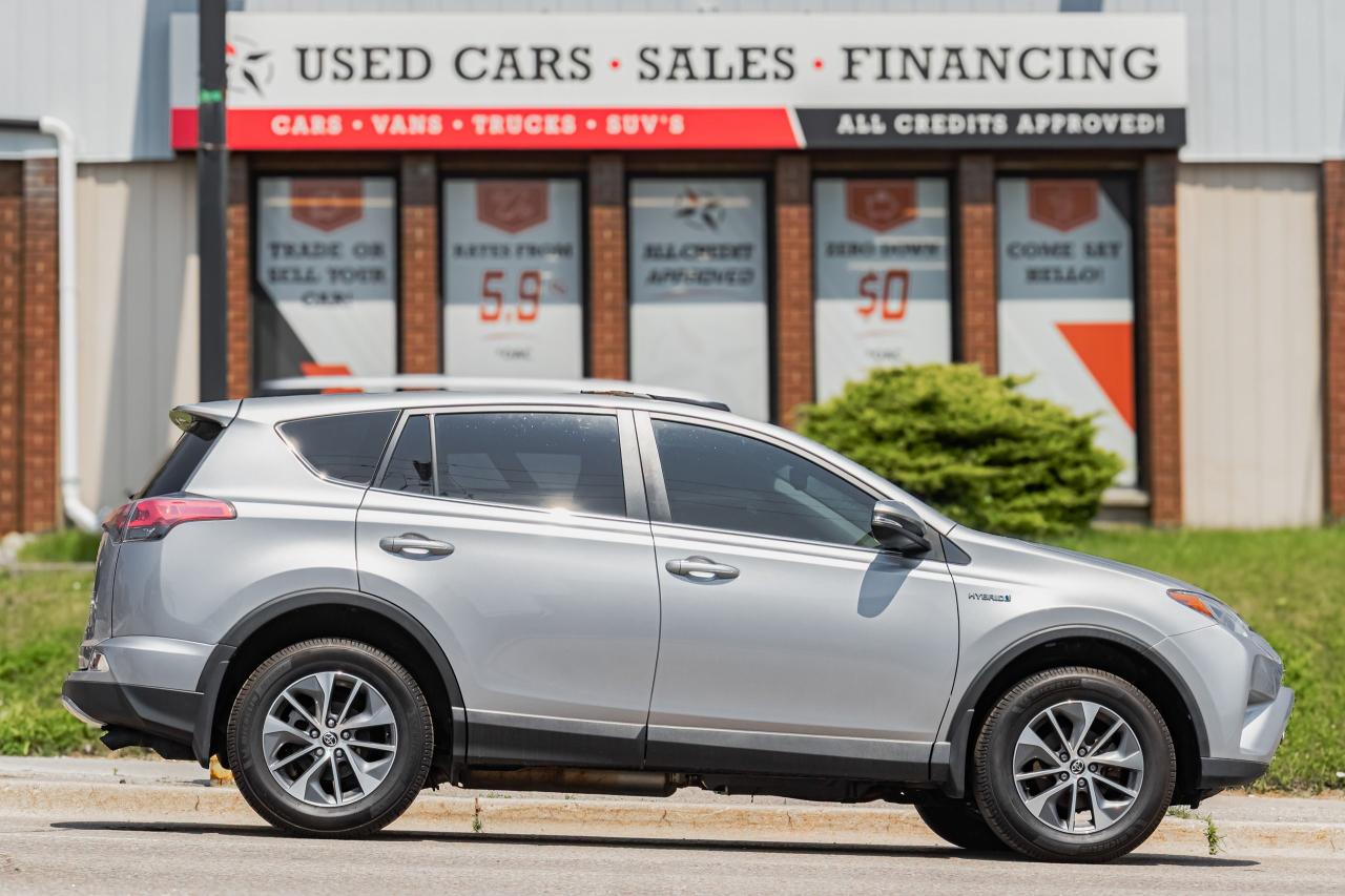 Used 2017 Toyota RAV4 Hybrid | XLE | AWD | Sunroof | Cam | BSM | Tinted for sale in Oshawa, ON