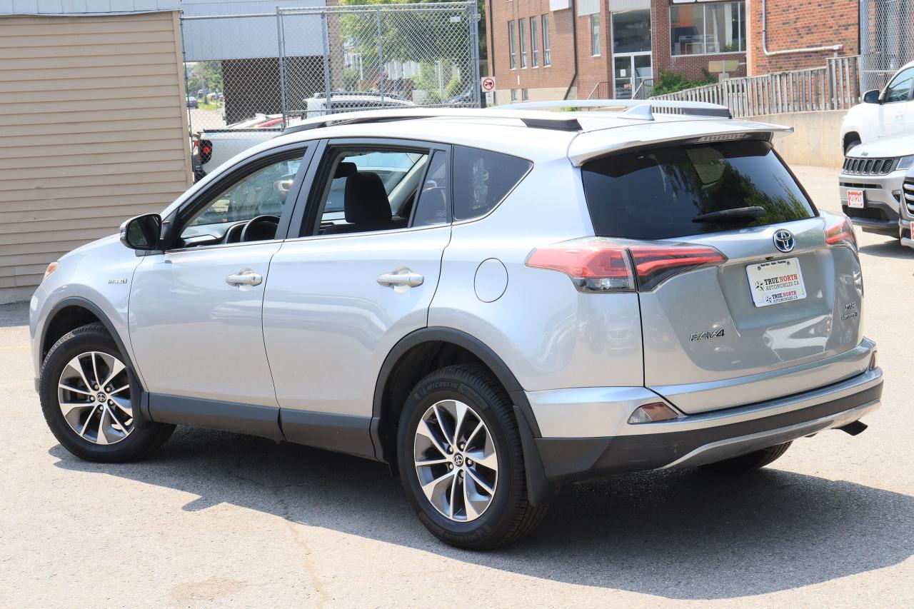 2017 Toyota RAV4 Hybrid | XLE | AWD | Sunroof | Cam | BSM | Tinted Photo7