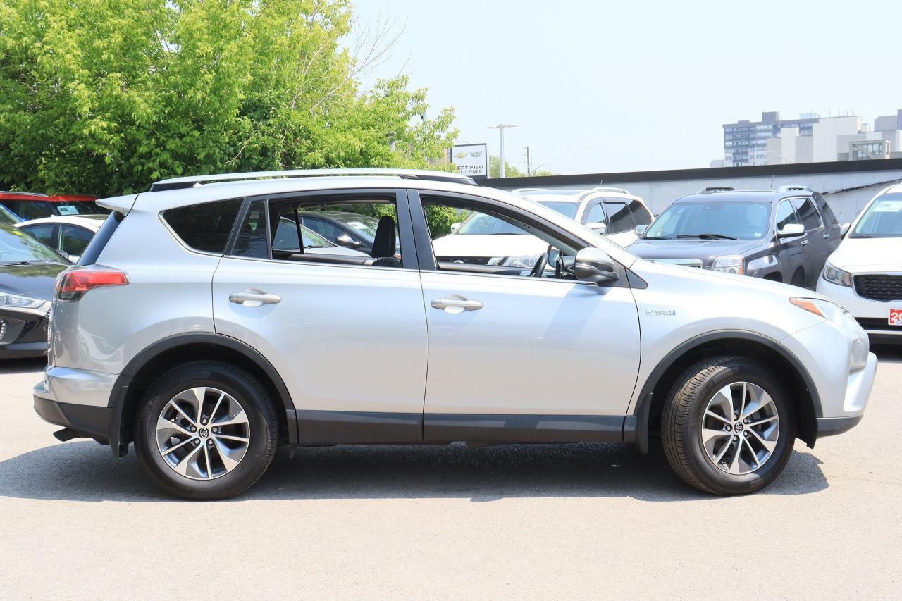 2017 Toyota RAV4 Hybrid | XLE | AWD | Sunroof | Cam | BSM | Tinted Photo48