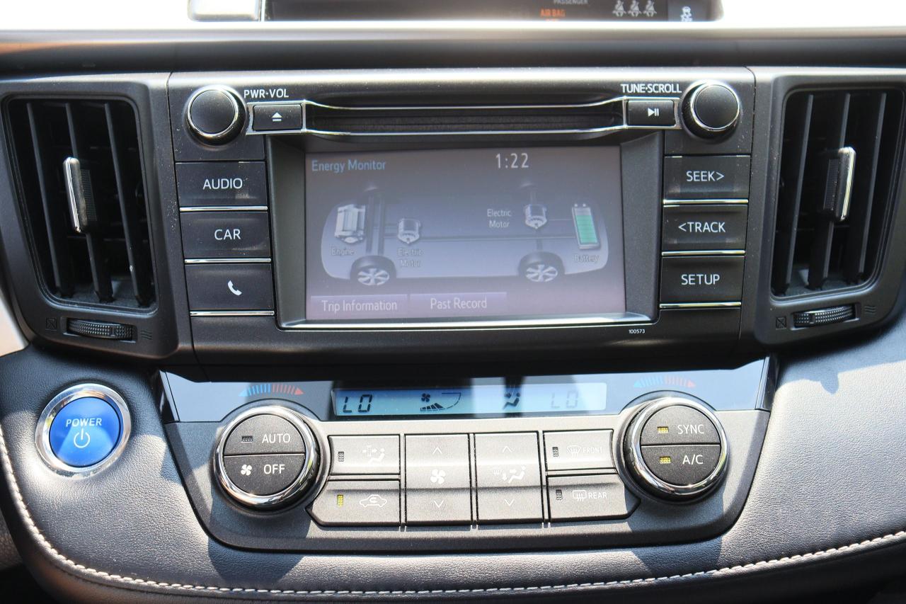 2017 Toyota RAV4 Hybrid | XLE | AWD | Sunroof | Cam | BSM | Tinted Photo36
