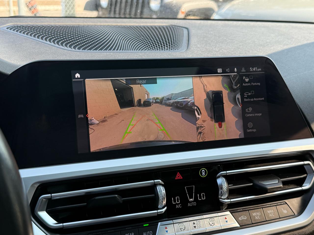 2020 BMW 3 Series 330i xDrive M-Sport|Navi|Backup|Sunroof|HUD - Photo #18