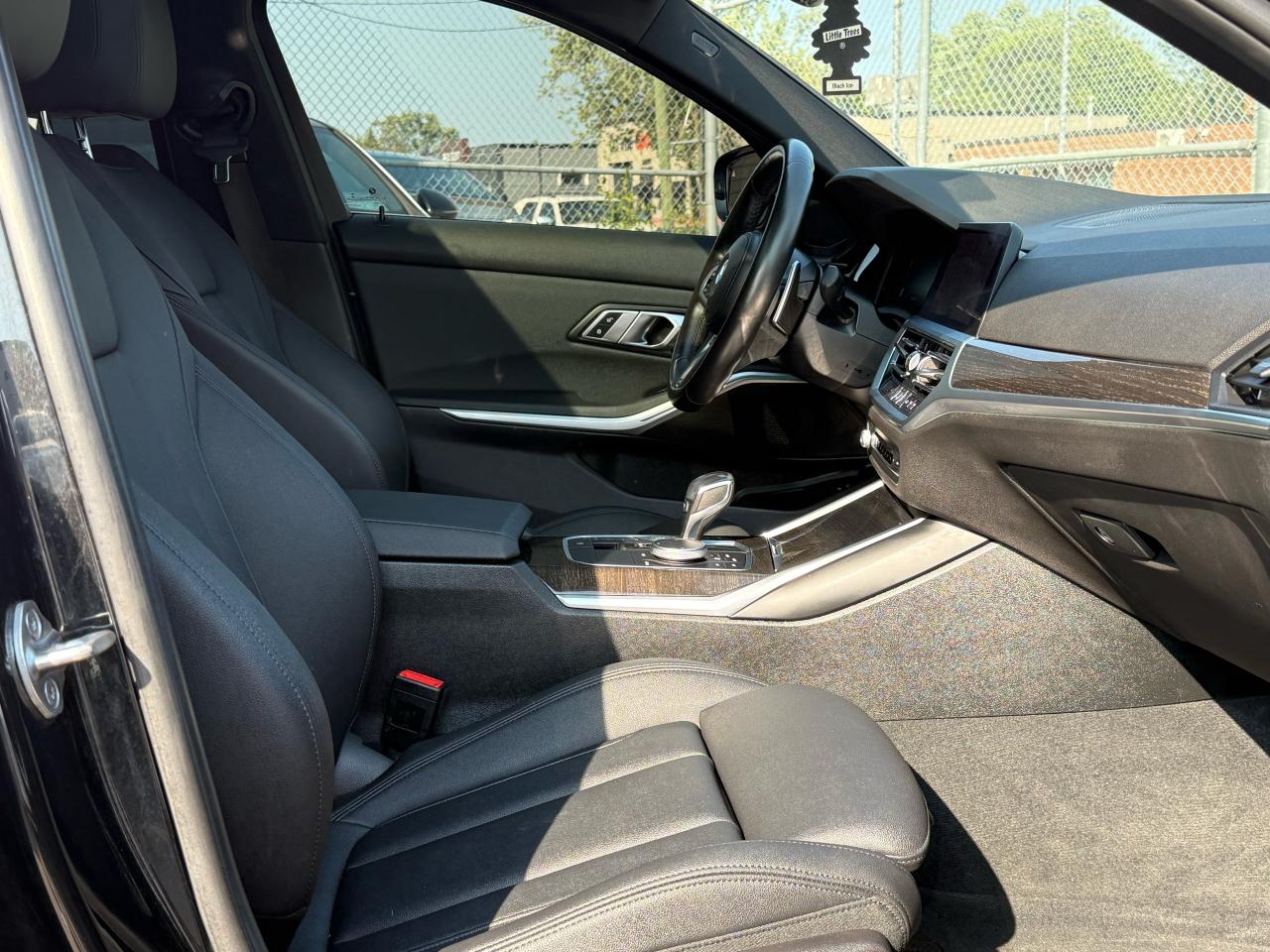 2020 BMW 3 Series 330i xDrive M-Sport|Navi|Backup|Sunroof|HUD - Photo #11