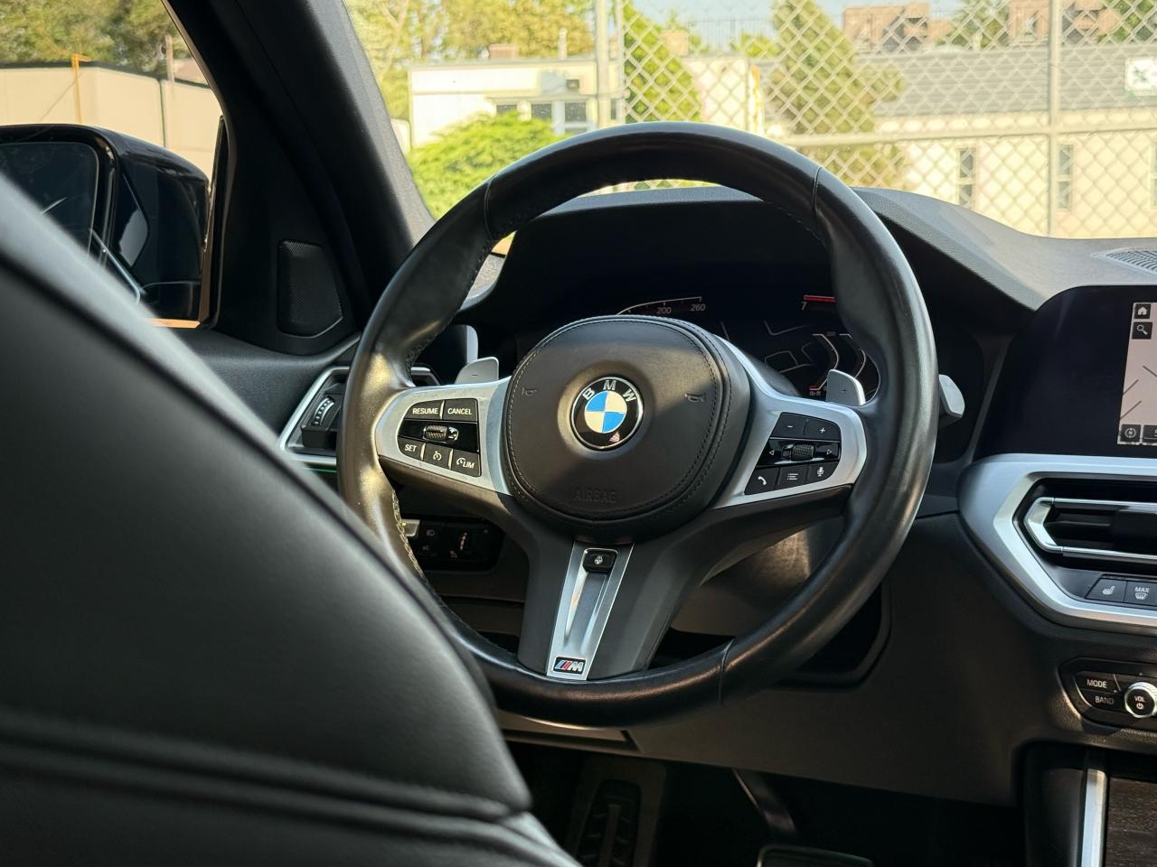 2020 BMW 3 Series 330i xDrive M-Sport|Navi|Backup|Sunroof|HUD - Photo #8